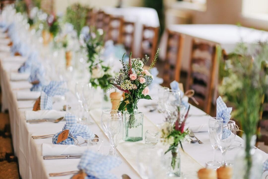 clear-wine-glasses-on-table-at-the-wedding-venue